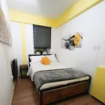 Contemporary 1-Bedroom City Flat