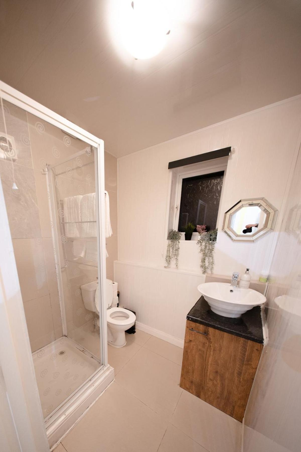 Apartment Contemporary 1-bedroom Flat Birmingham